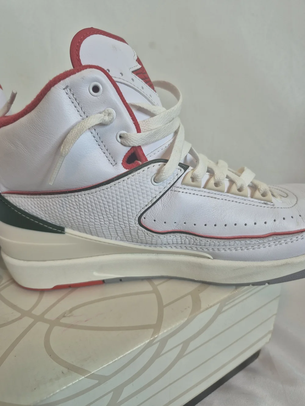 Air Jordan 2 Retro Mid White/Red Men's Basketball Shoes